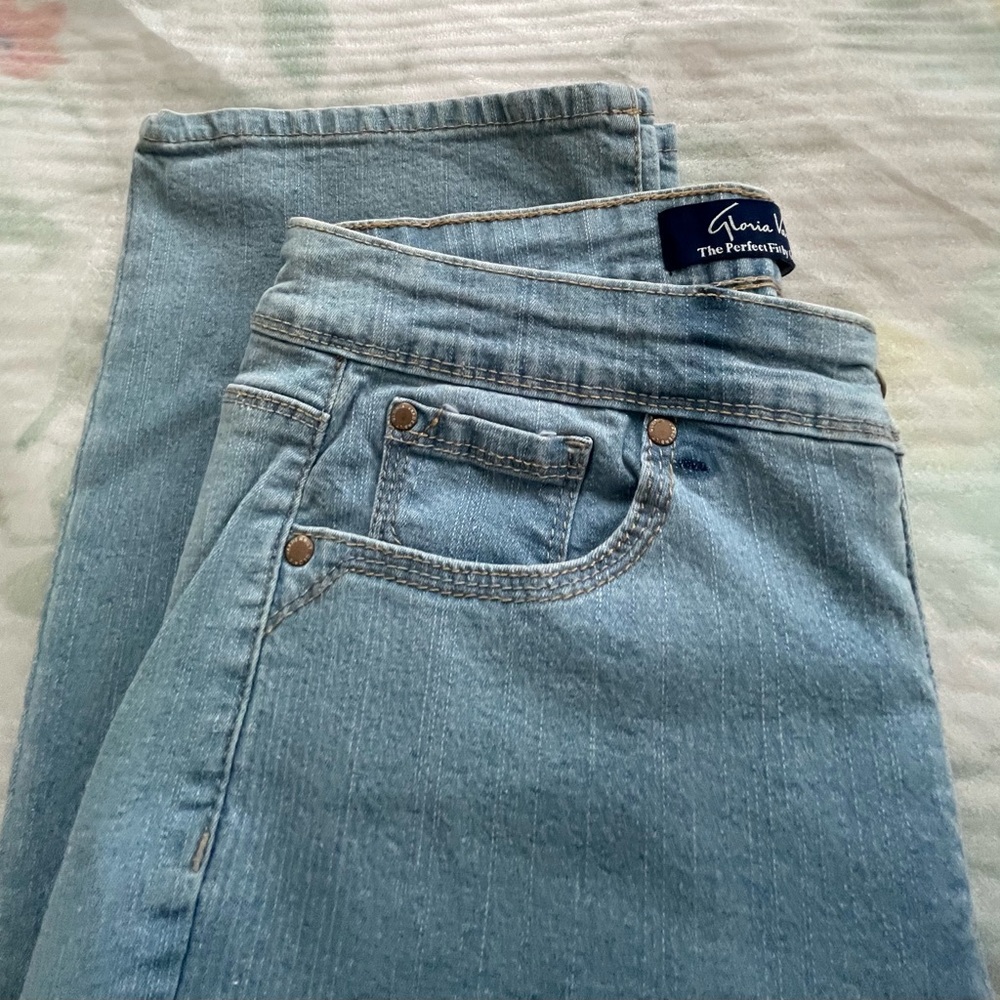 Gloria Vanderbilt Light Blue Jeans